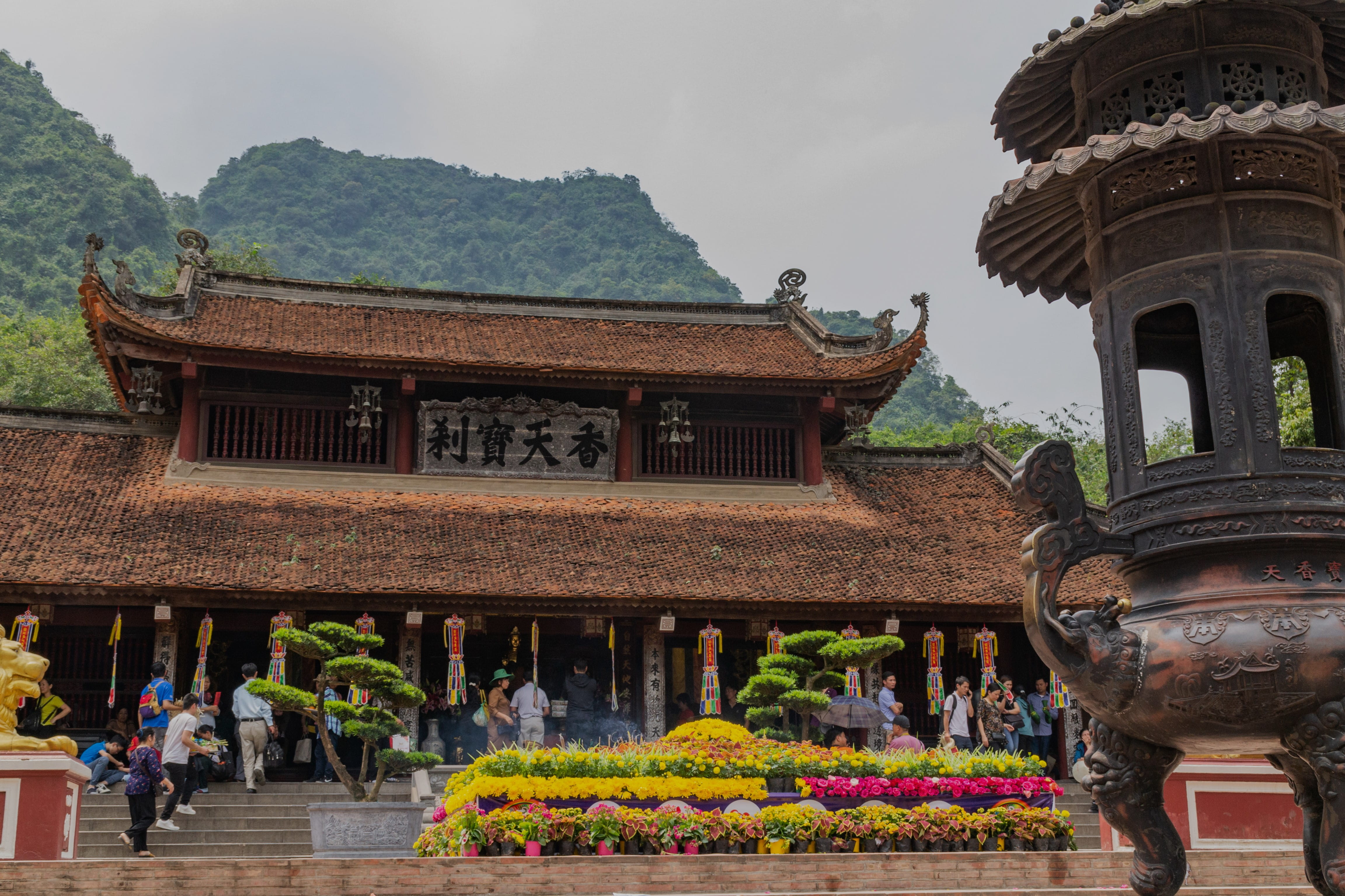 The Perfume Pagoda